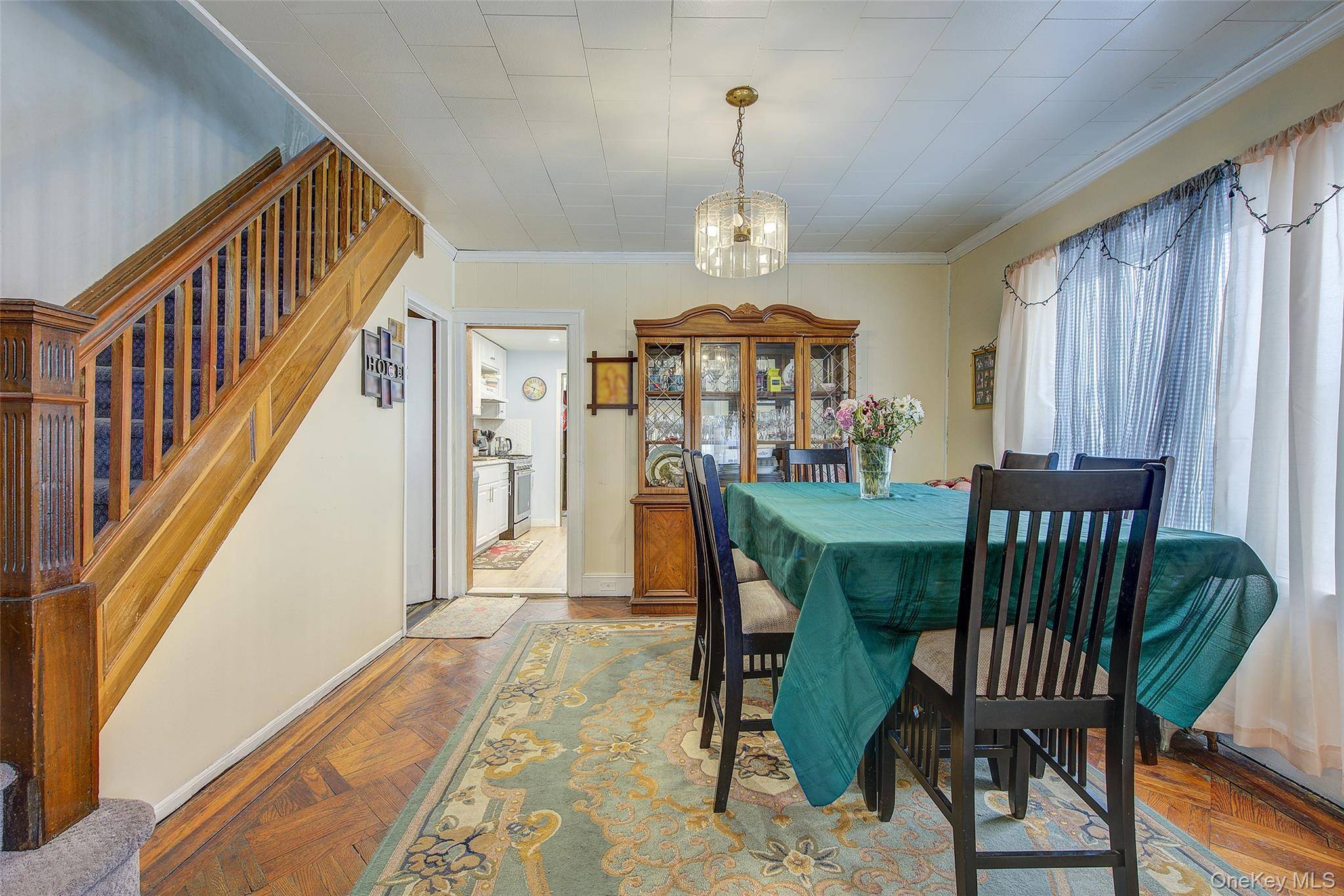 8931A 220th ST, Queens Village, NY 11427