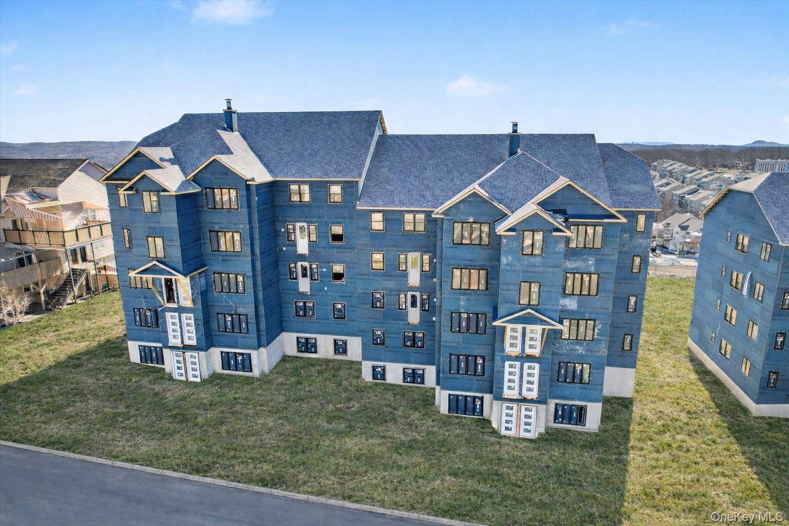 16 Chevron RD #302, Monroe, NY 10950