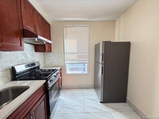 2896 Heath AVE, Bronx, NY 10463