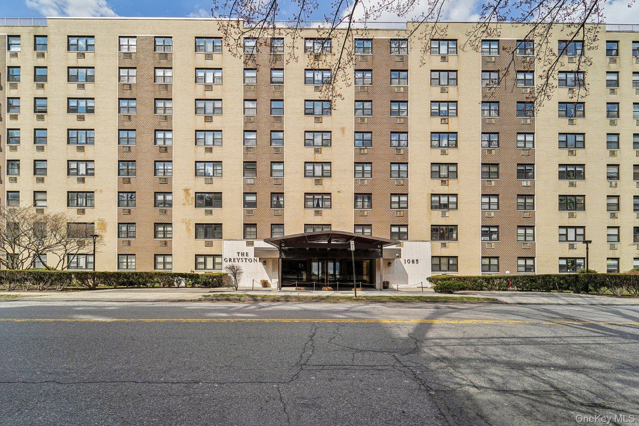 1085 Warburton AVE #316, Yonkers, NY 10701