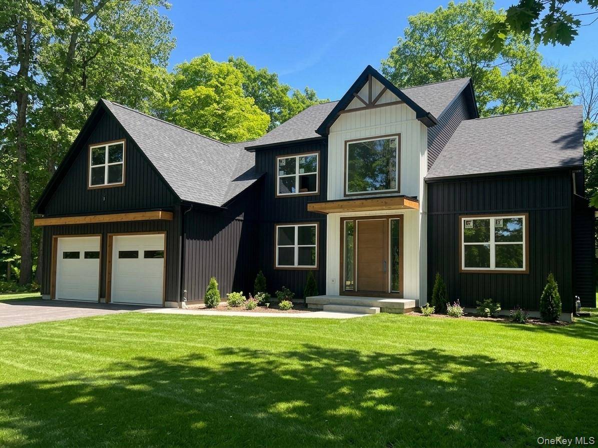43 Maple Hill DR, Millbrook, NY 12545