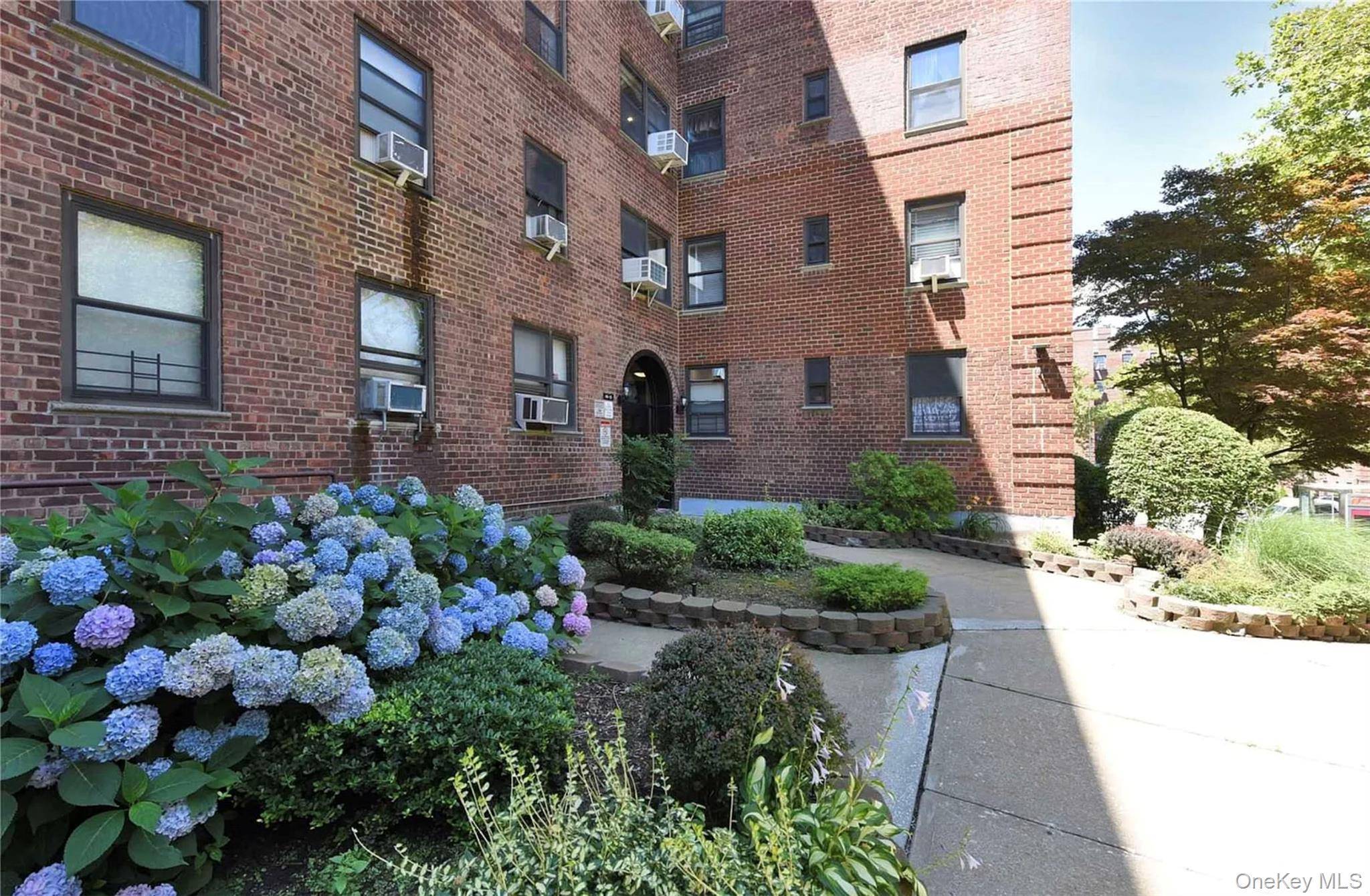 141-10 28 Ave #6B, Flushing, NY 11354