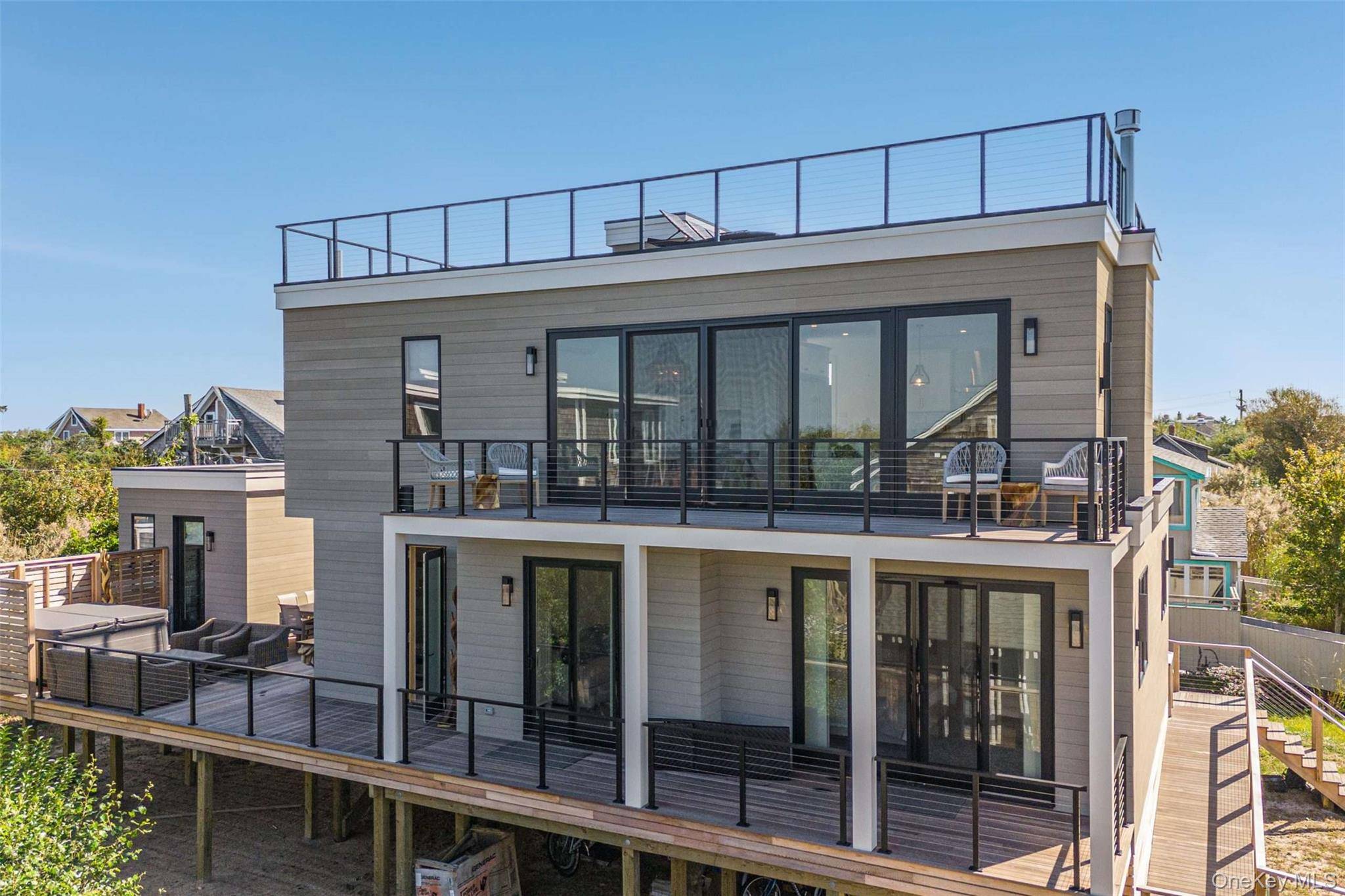 4 Atlantic AVE, Seaview, NY 11770