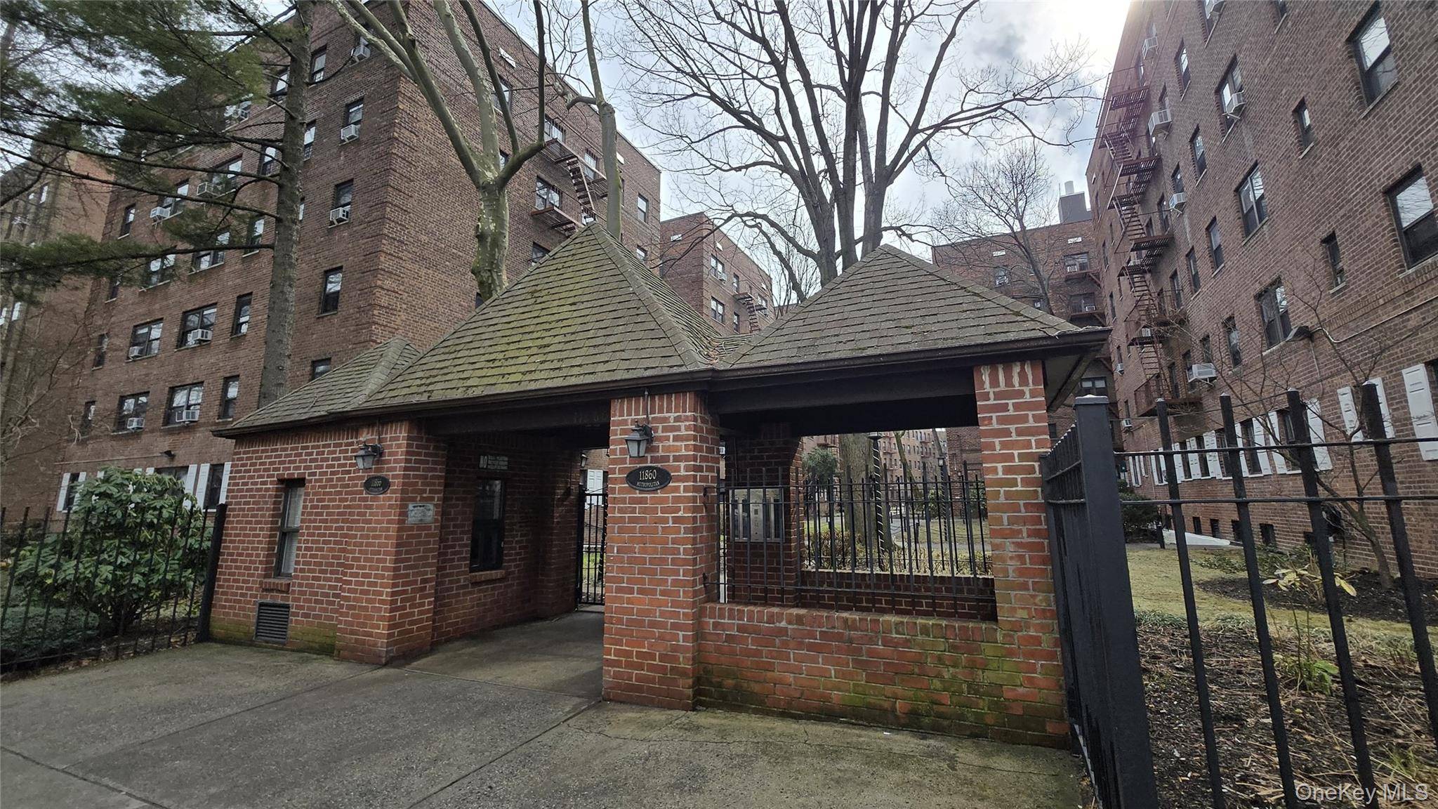 118-60 Metropolitan AVE #3E, Kew Gardens, NY 11415