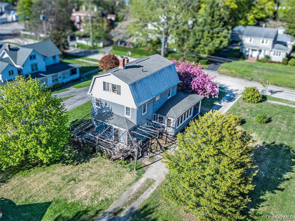 630 New Suffolk RD, Cutchogue, NY 11935