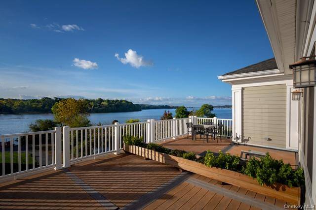 61 Bryant AVE #115, Roslyn Harbor, NY 11576