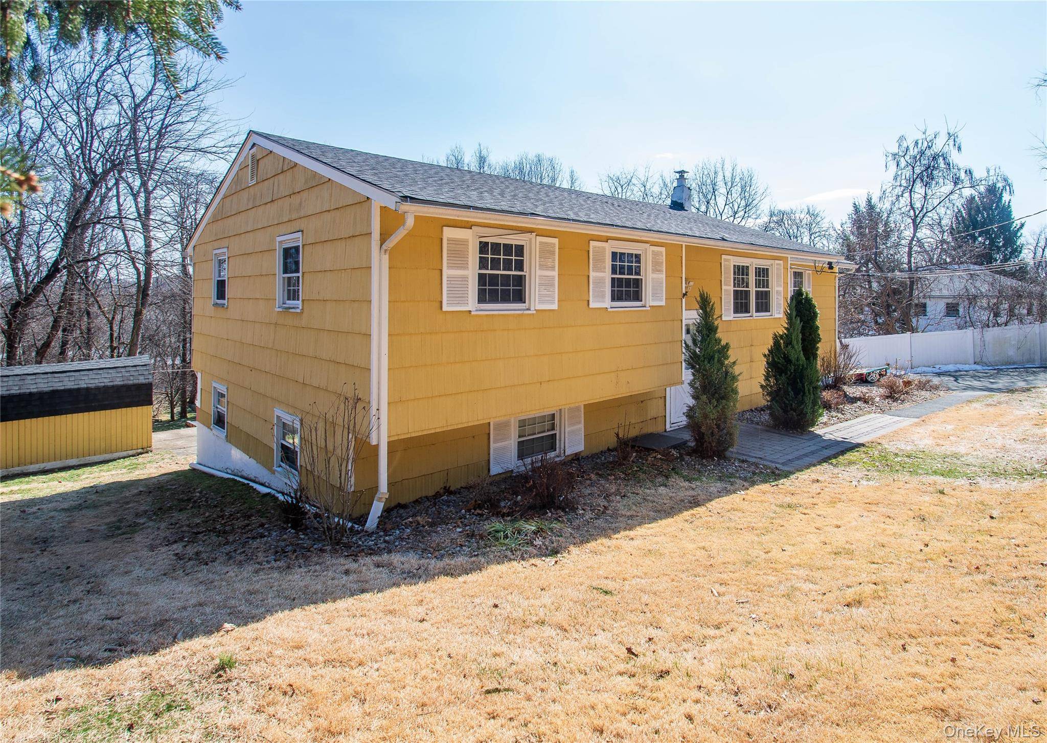18 Russo DR, Newburgh, NY 12550