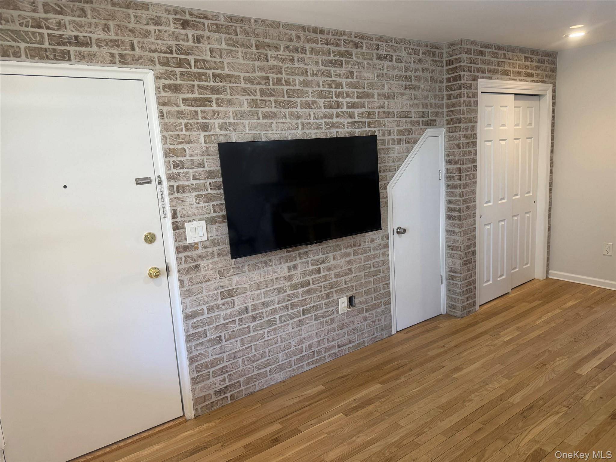 65 West Broadway #8A, Long Beach, NY 11561