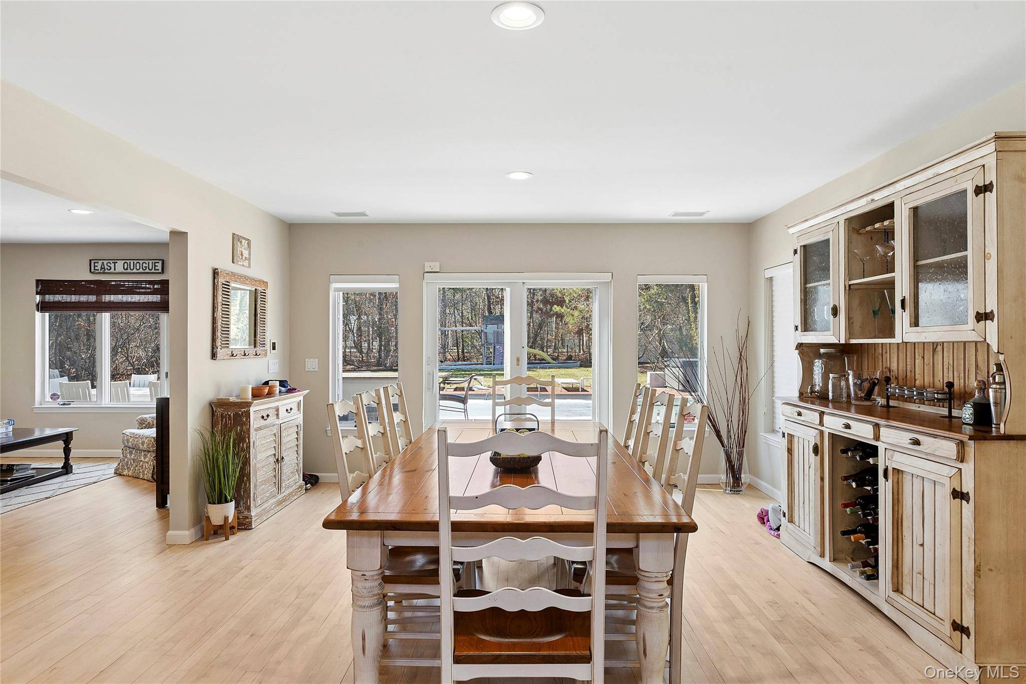 4 Polo Grounds LN, East Quogue, NY 11942