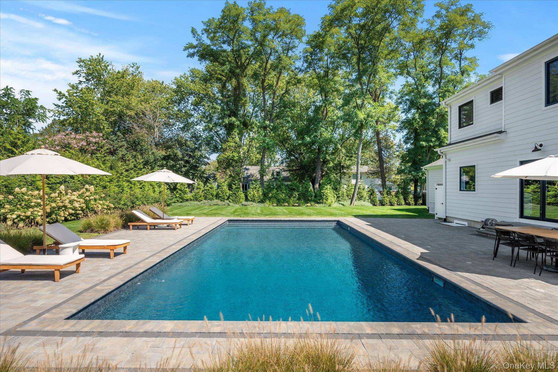 660 Sutton PL, Greenport, NY 11944