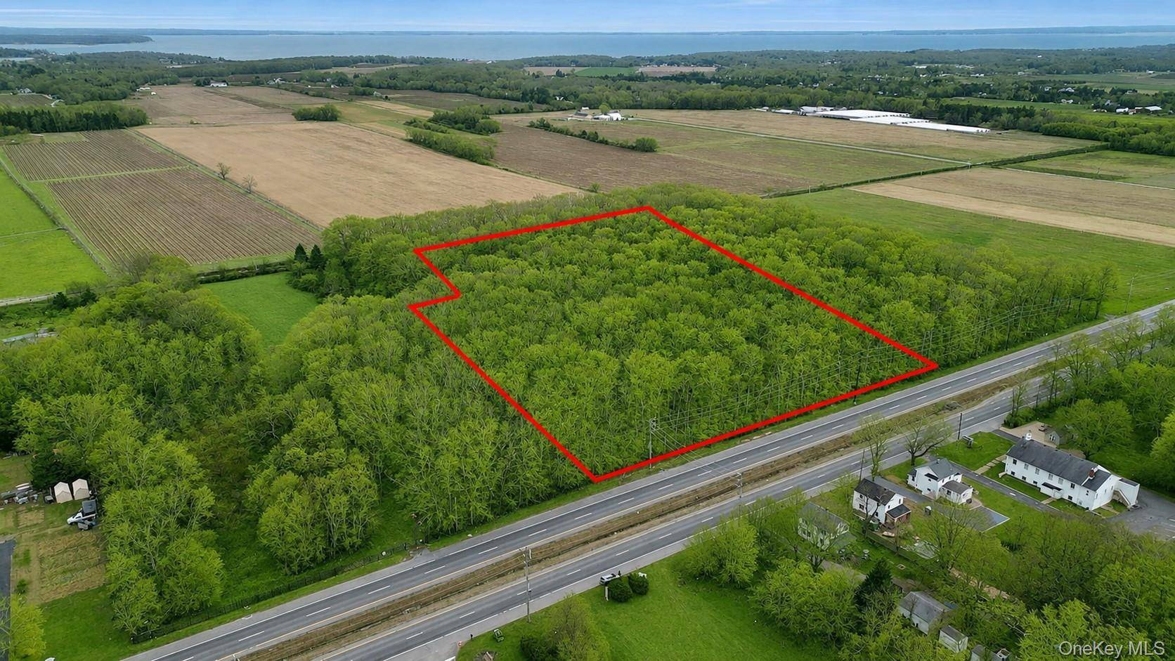 15690 County Road 48, Cutchogue, NY 11935
