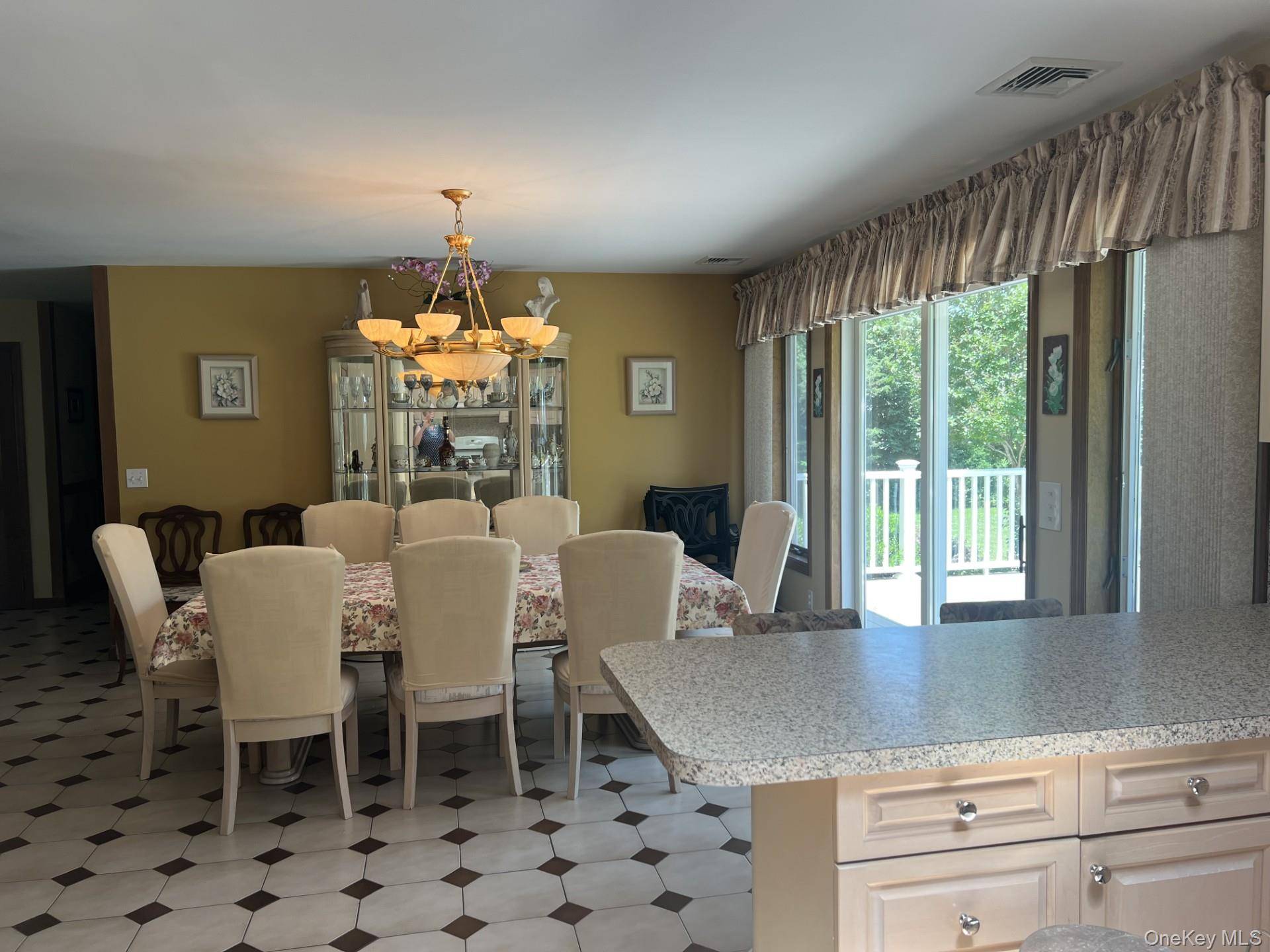 215 Leon RD, Southold, NY 11971