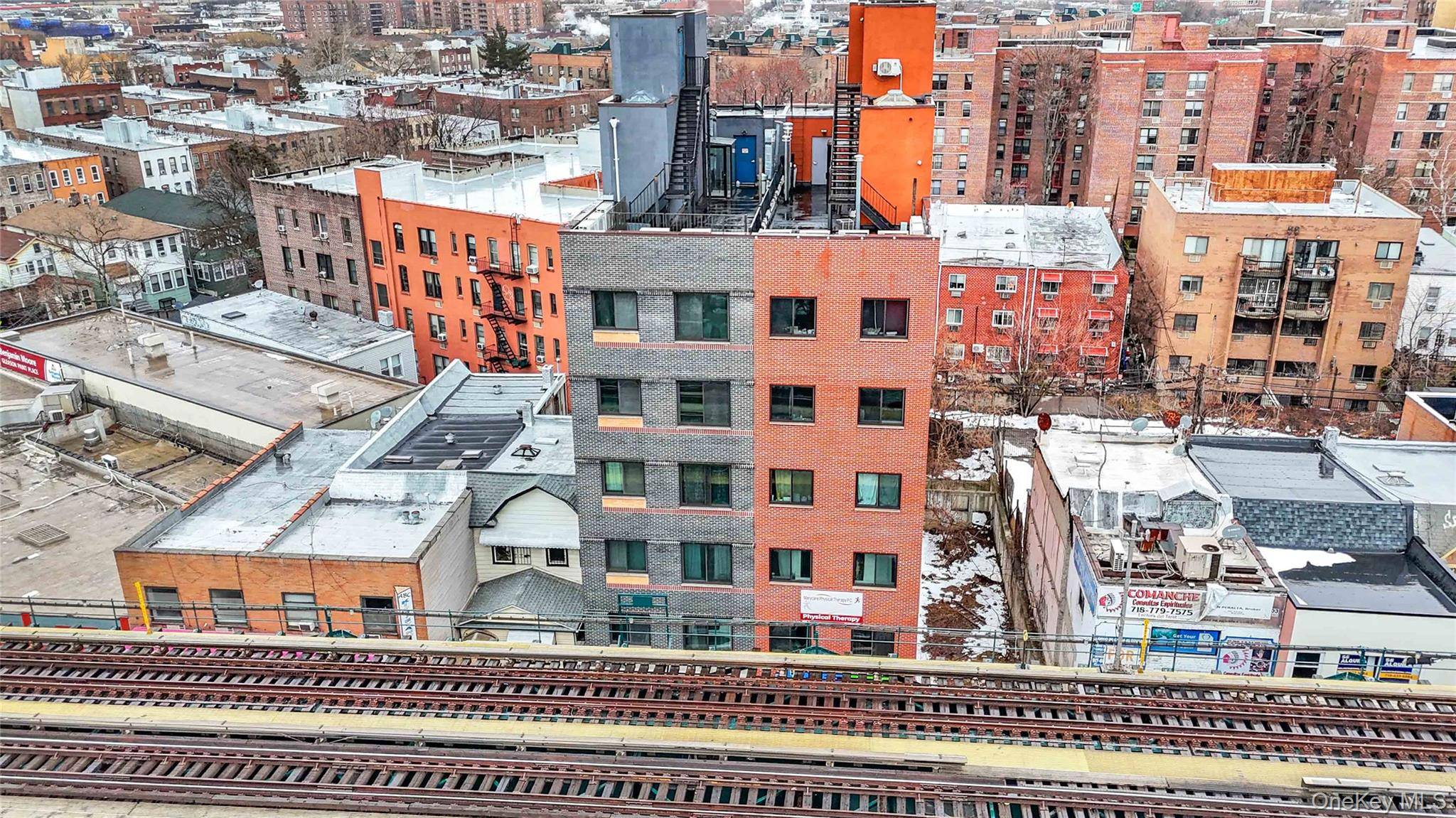 65-27 Roosevelt Ave, Woodside, NY 11377