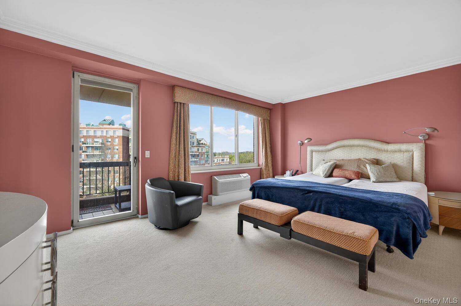 100 Hilton AVE #601, Garden City, NY 11530