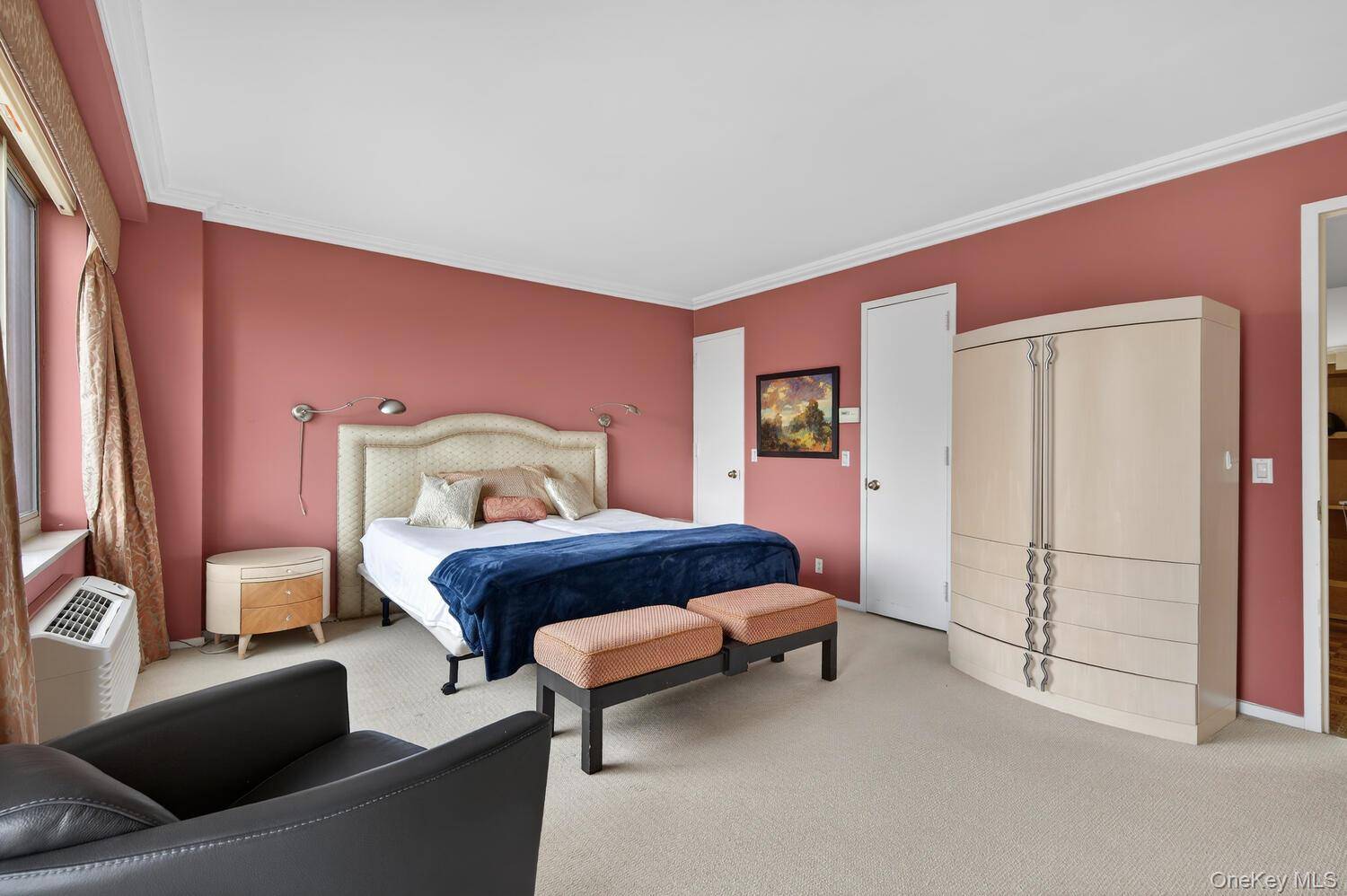 100 Hilton AVE #601, Garden City, NY 11530