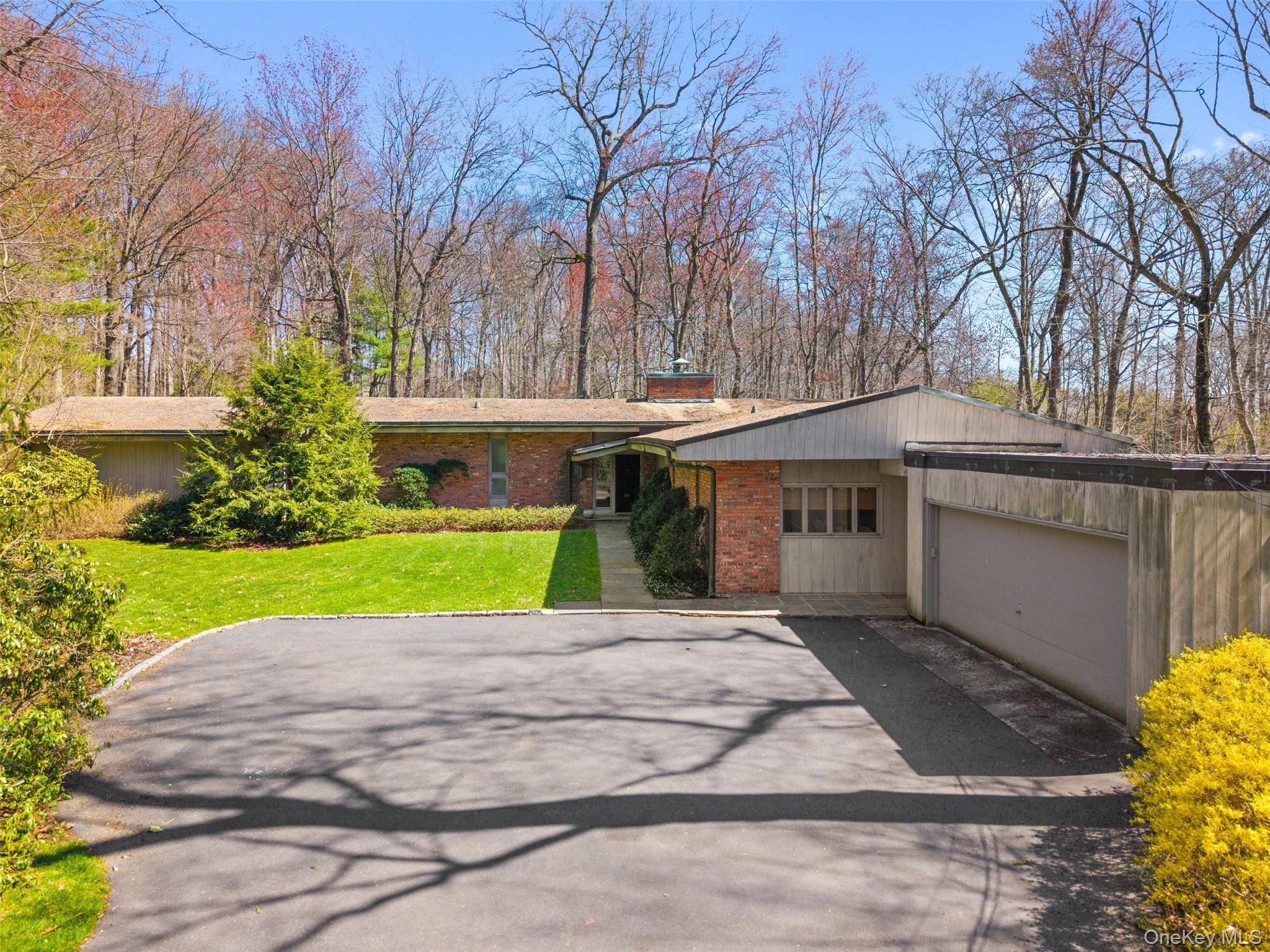 98 Cushman RD, Scarsdale, NY 10583