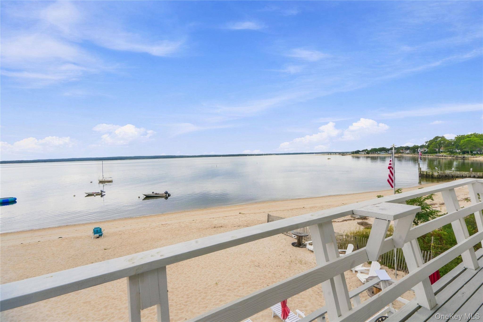 23 Scallop LN, South Jamesport, NY 11970
