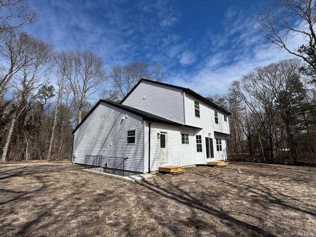 2384 A N/C Walnut AVE, Ronkonkoma, NY 11779