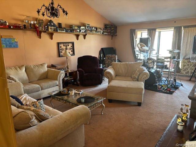 113 Southfield RD, Baiting Hollow, NY 11933
