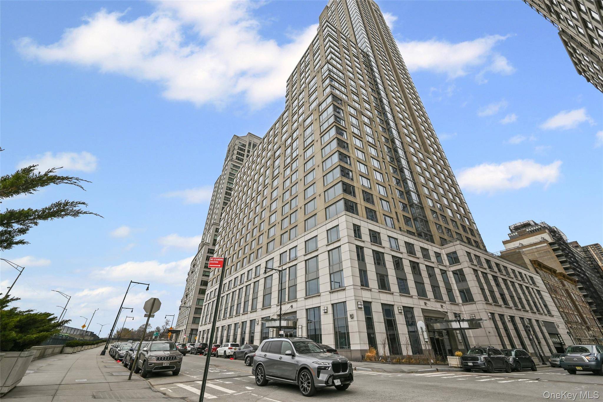 220 Riverside BLVD #19L, New York (manhattan), NY 10069