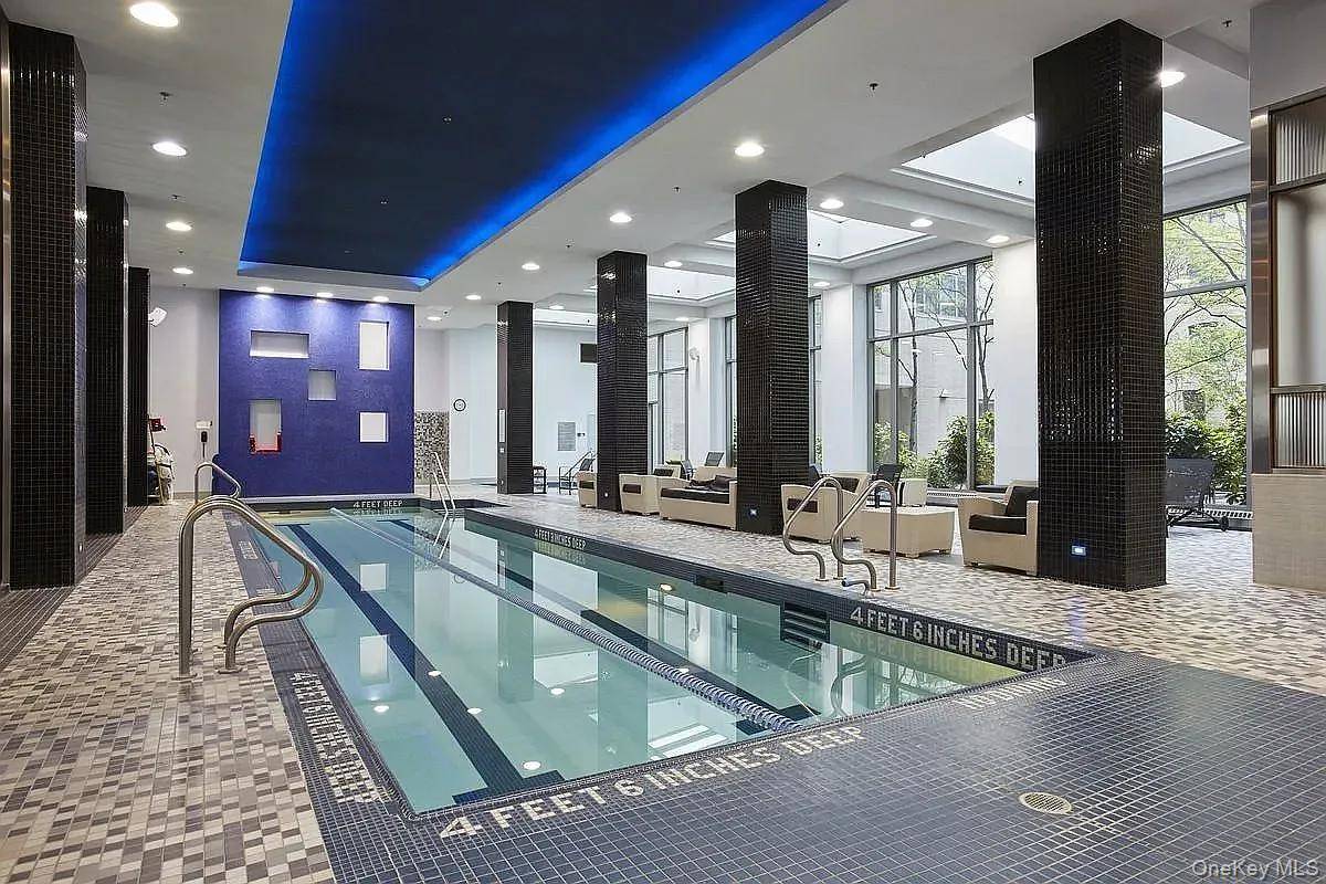 220 Riverside BLVD #19L, New York (manhattan), NY 10069