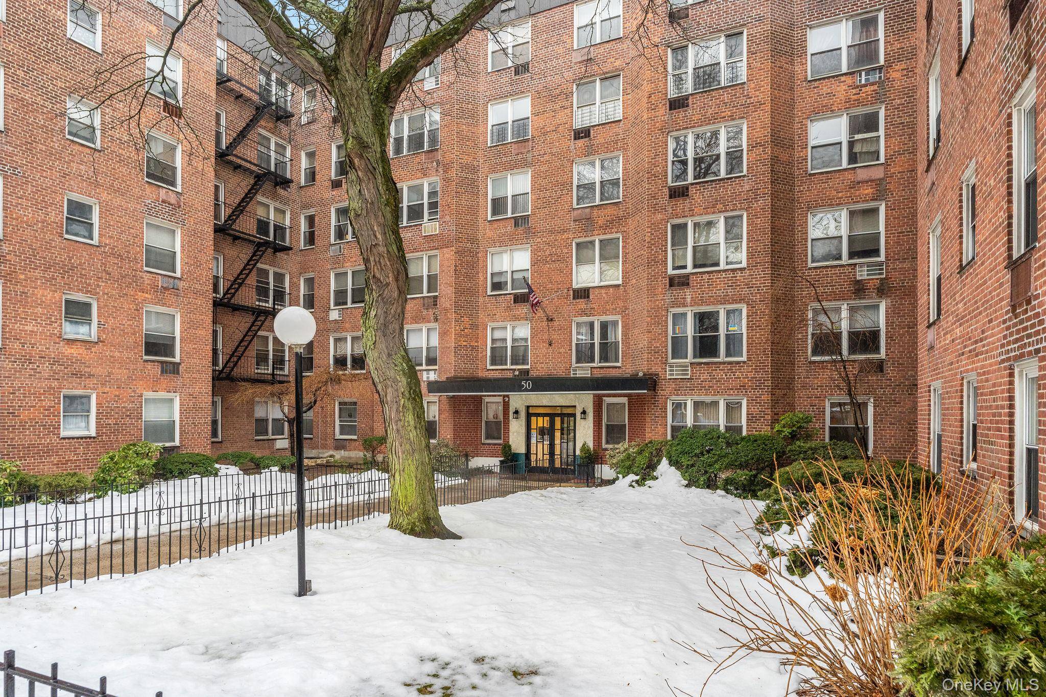 50 Fort PL #A6A, Staten Island, NY 10301