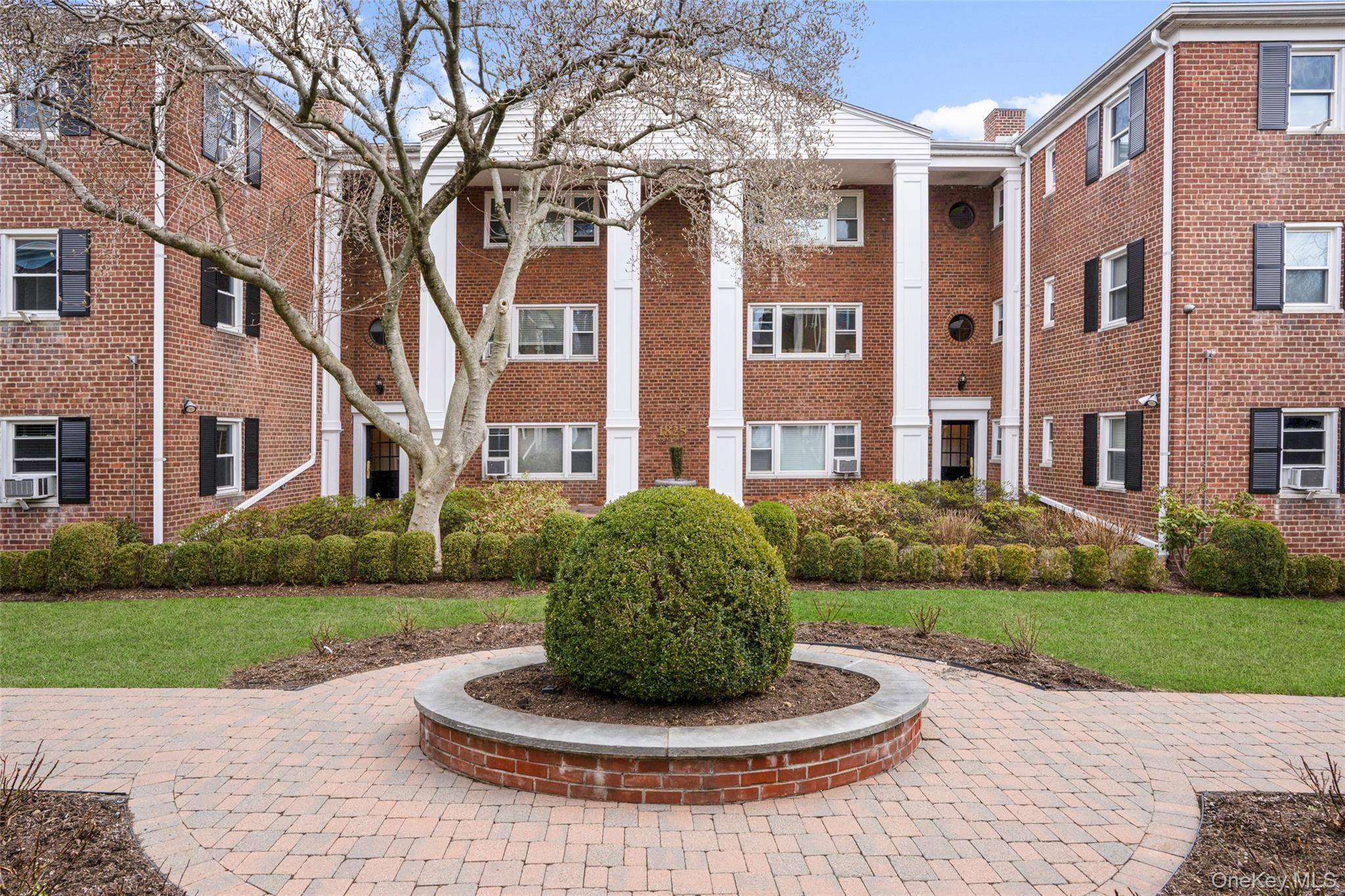 1825 Palmer AVE #2D, Larchmont, NY 10538