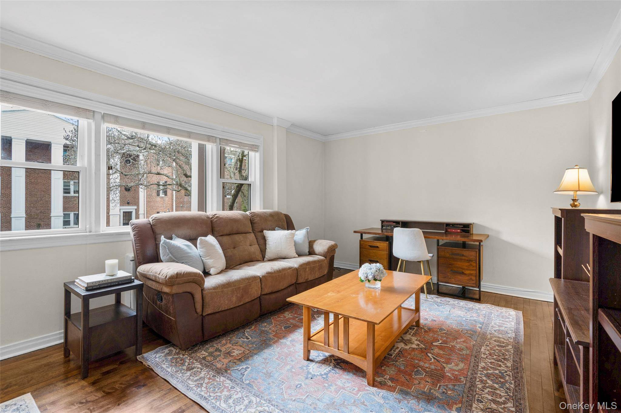 1825 Palmer AVE #2D, Larchmont, NY 10538