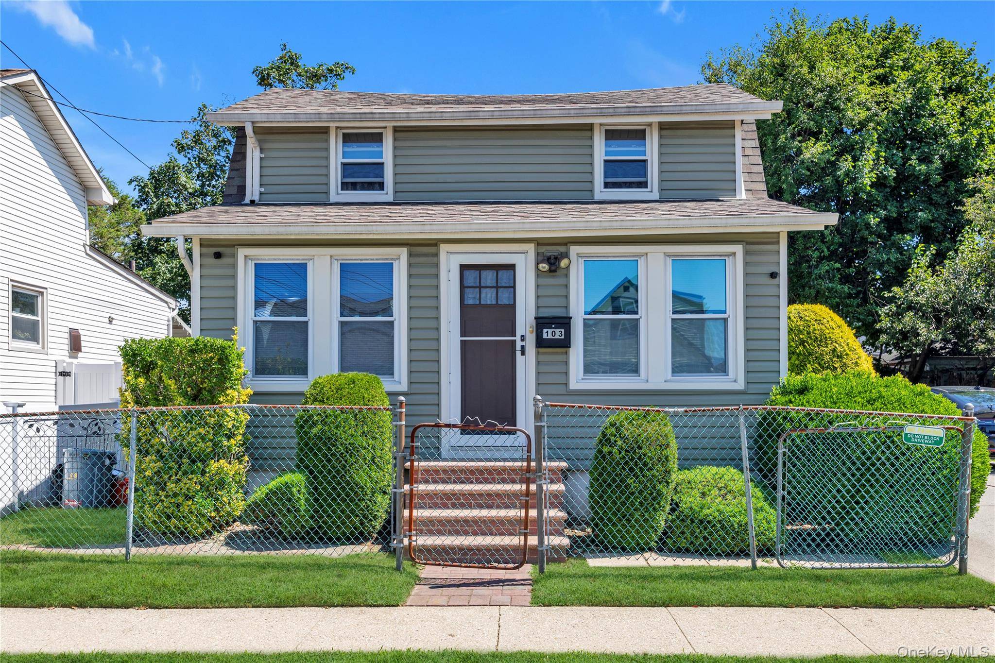 103 Oakley AVE, Elmont, NY 11003