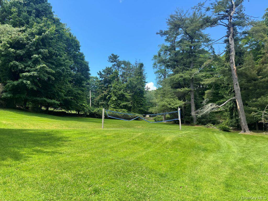 255 Mountain RD, Irvington, NY 10533