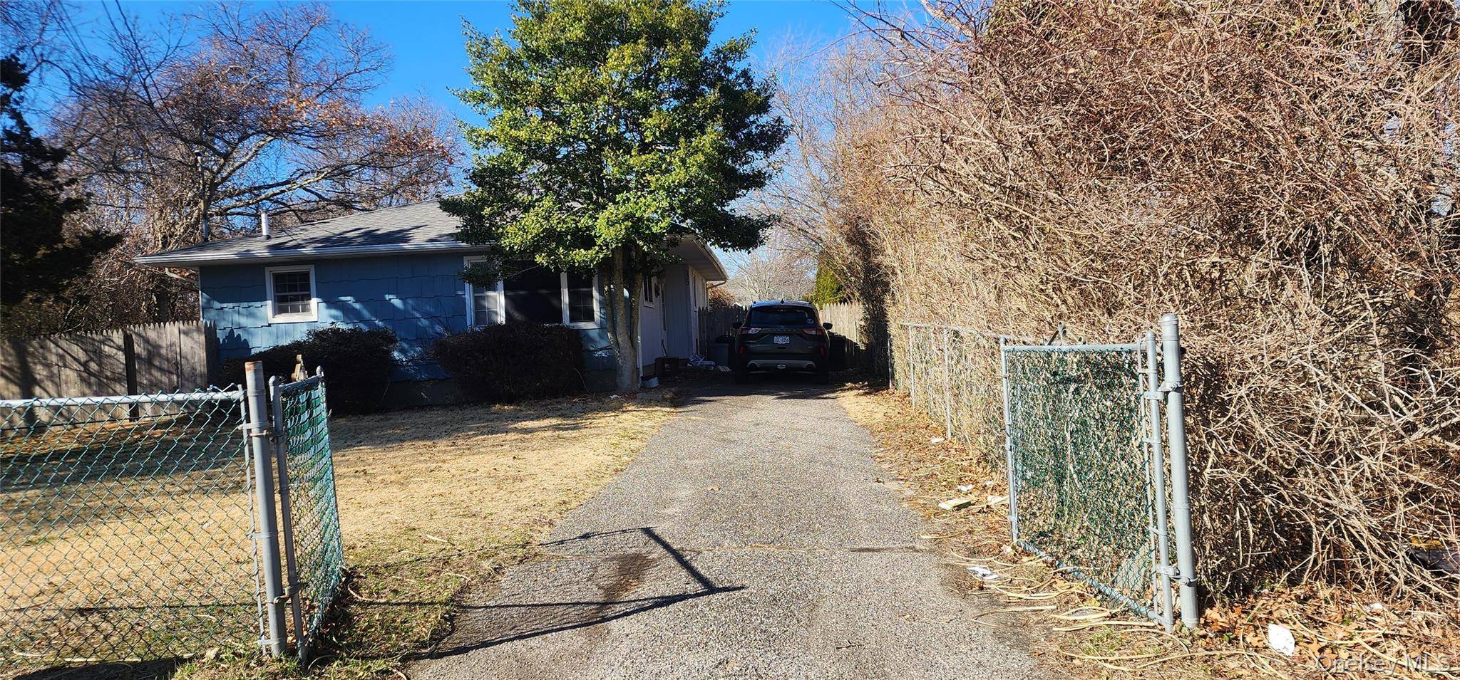 123 St George DR, Shirley, NY 11967