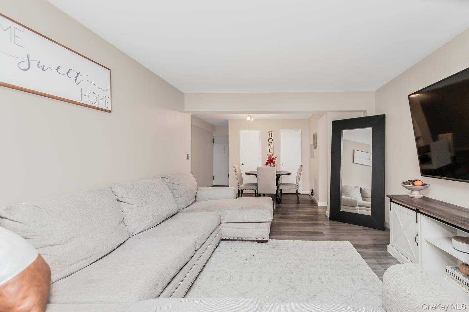 125 Bronx River RD #2C, Yonkers, NY 10704