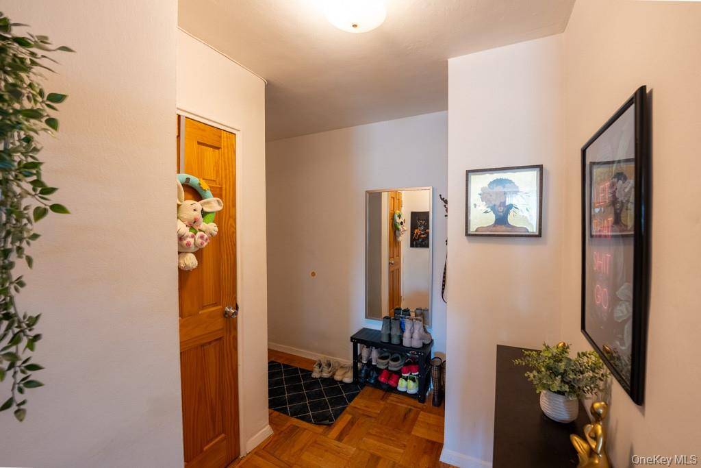 1304 Midland AVE #C25, Yonkers, NY 10704
