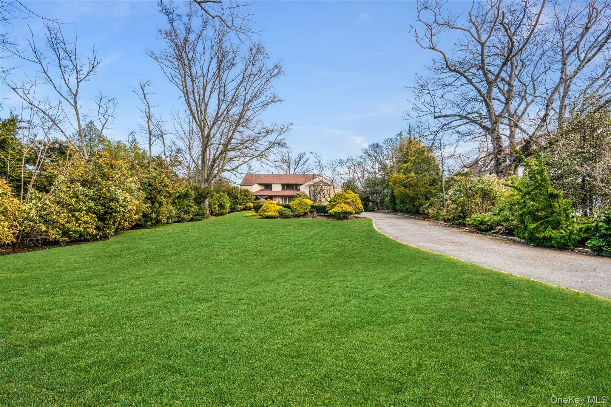 214 Cedar AVE, Hewlett Bay Park, NY 11557