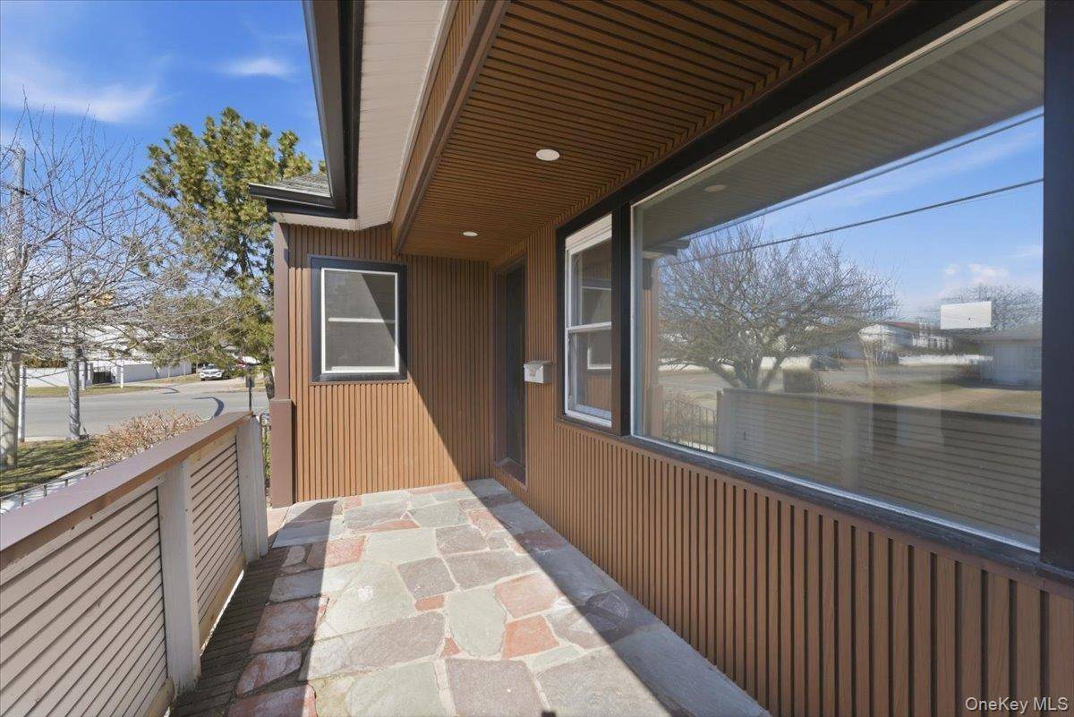 1895 Park ST, Atlantic Beach, NY 11509