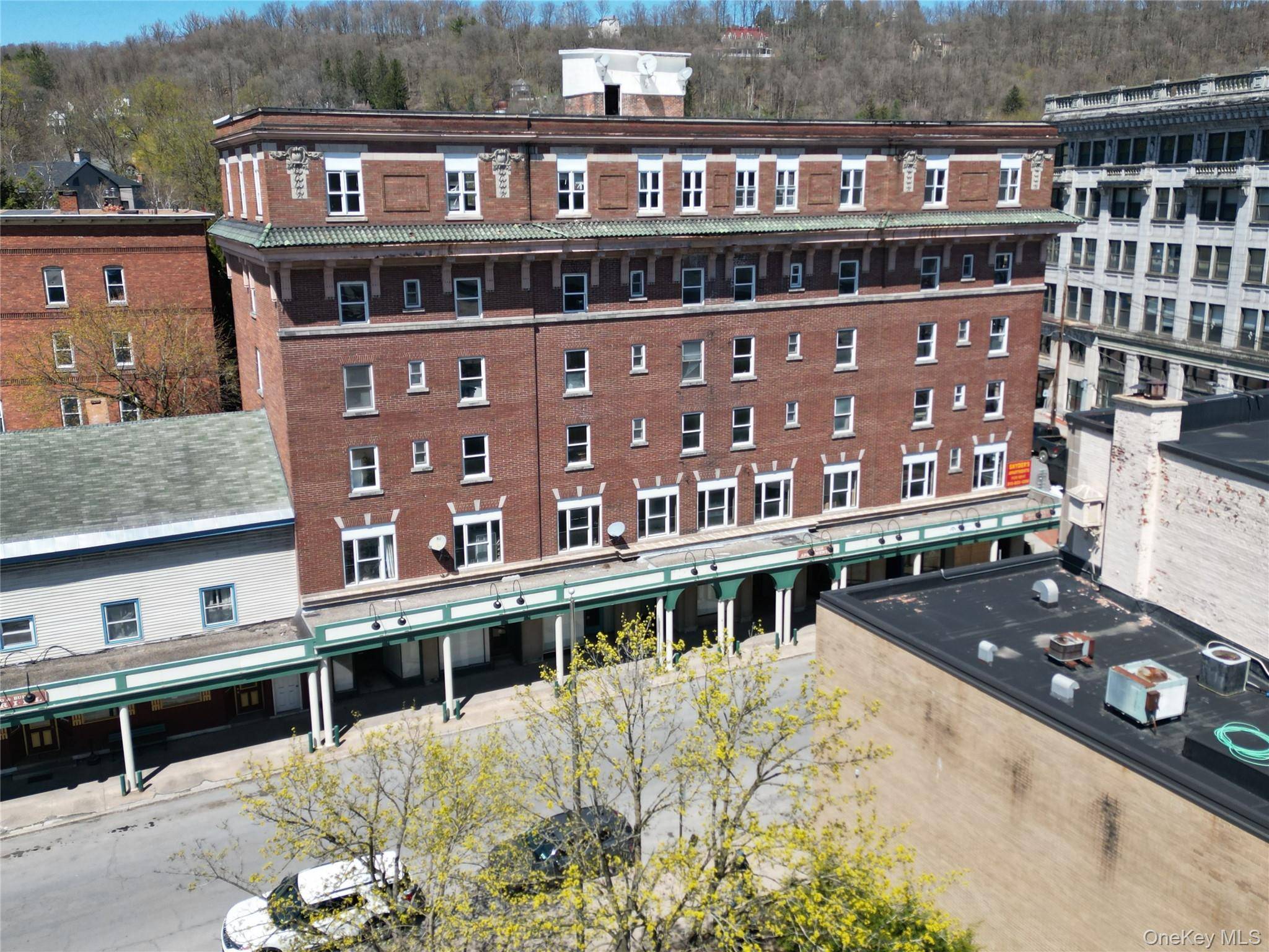 2-8 West Main ST, Call Listing Agent, NY 13365