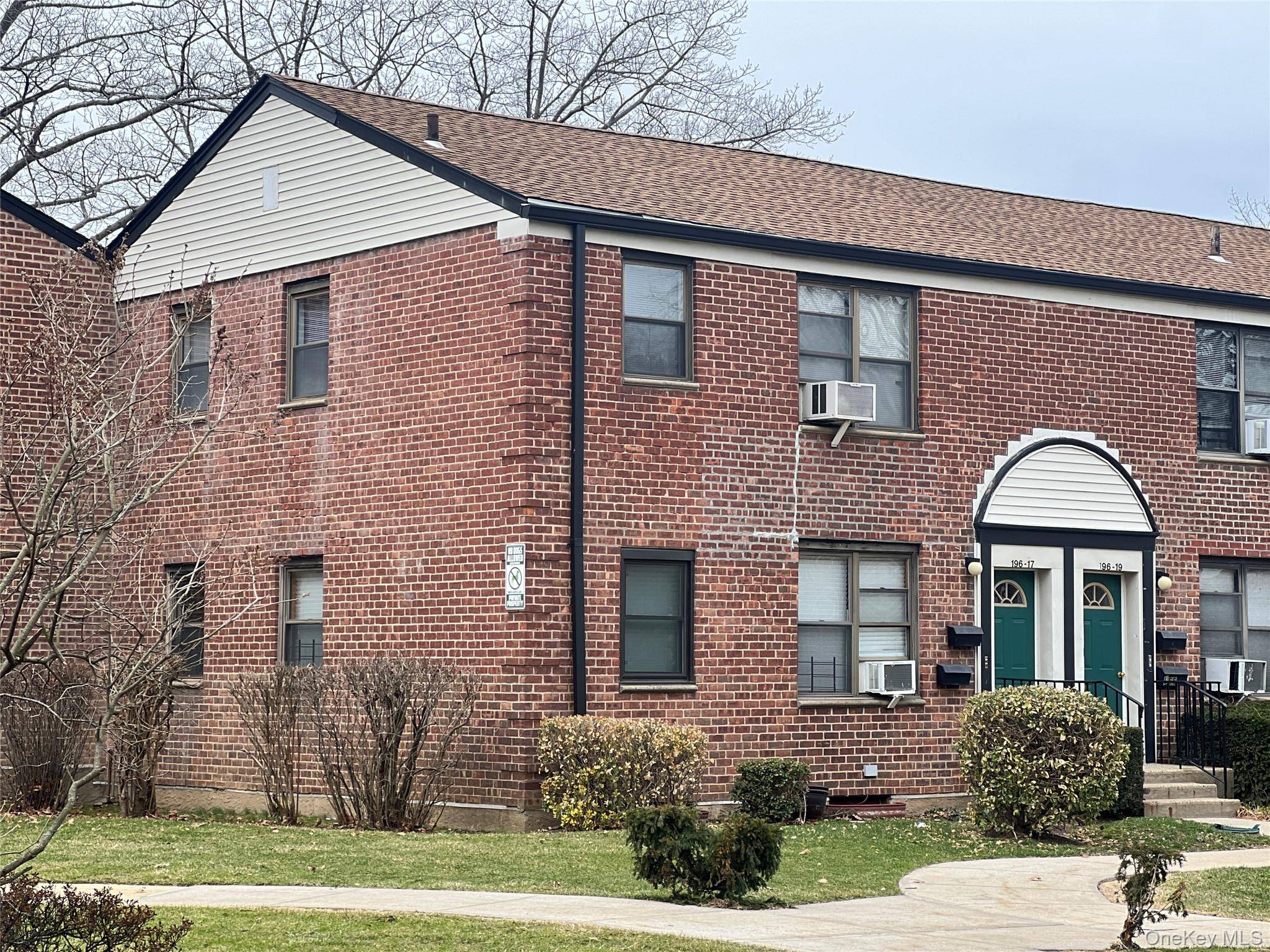 19617 73rd AVE #2nd FL, Fresh Meadows, NY 11365