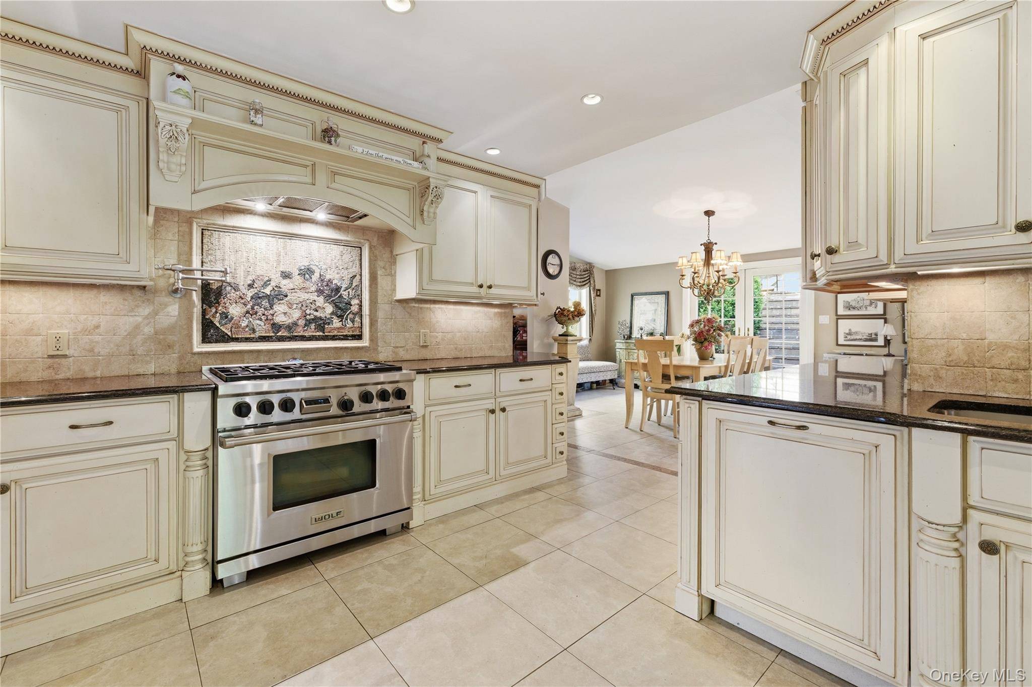 33 Greenbriar DR, Chappaqua, NY 10514