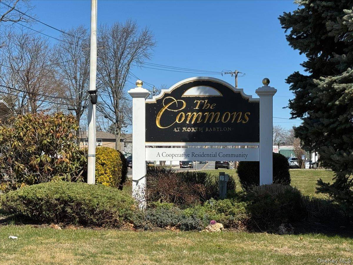 11 Edmunton #E5, North Babylon, NY 11703