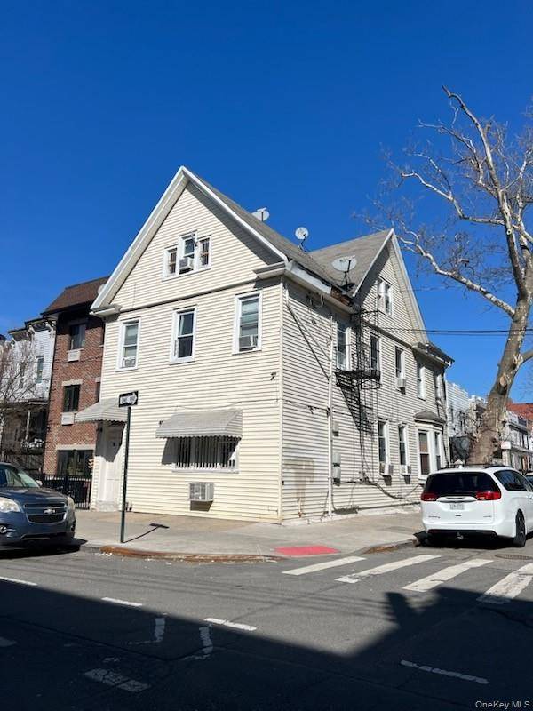 37-21 104th ST, Corona, NY 11368