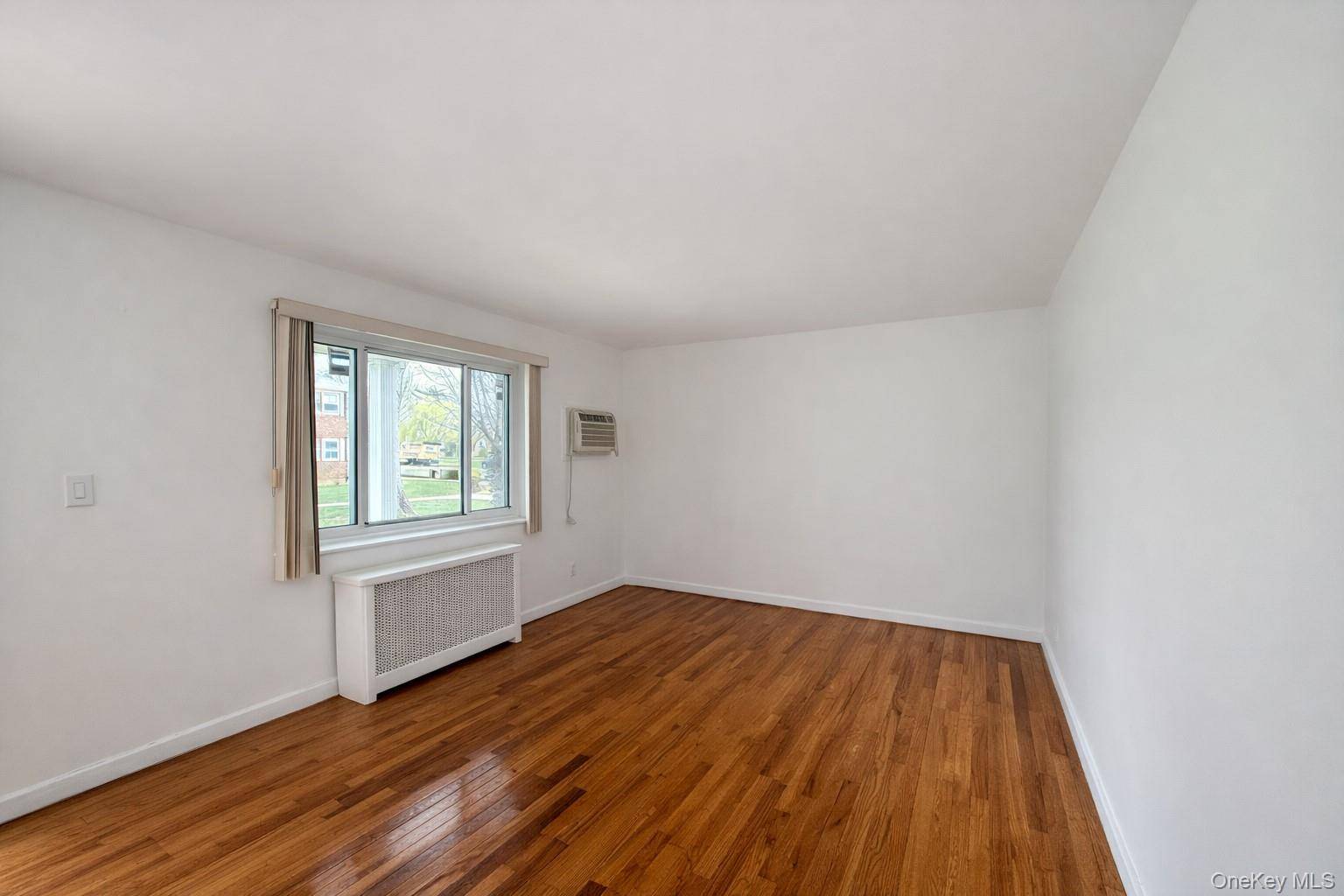260-11 Langstone Avenue #GV118E5-1, Glen Oaks, NY 11004