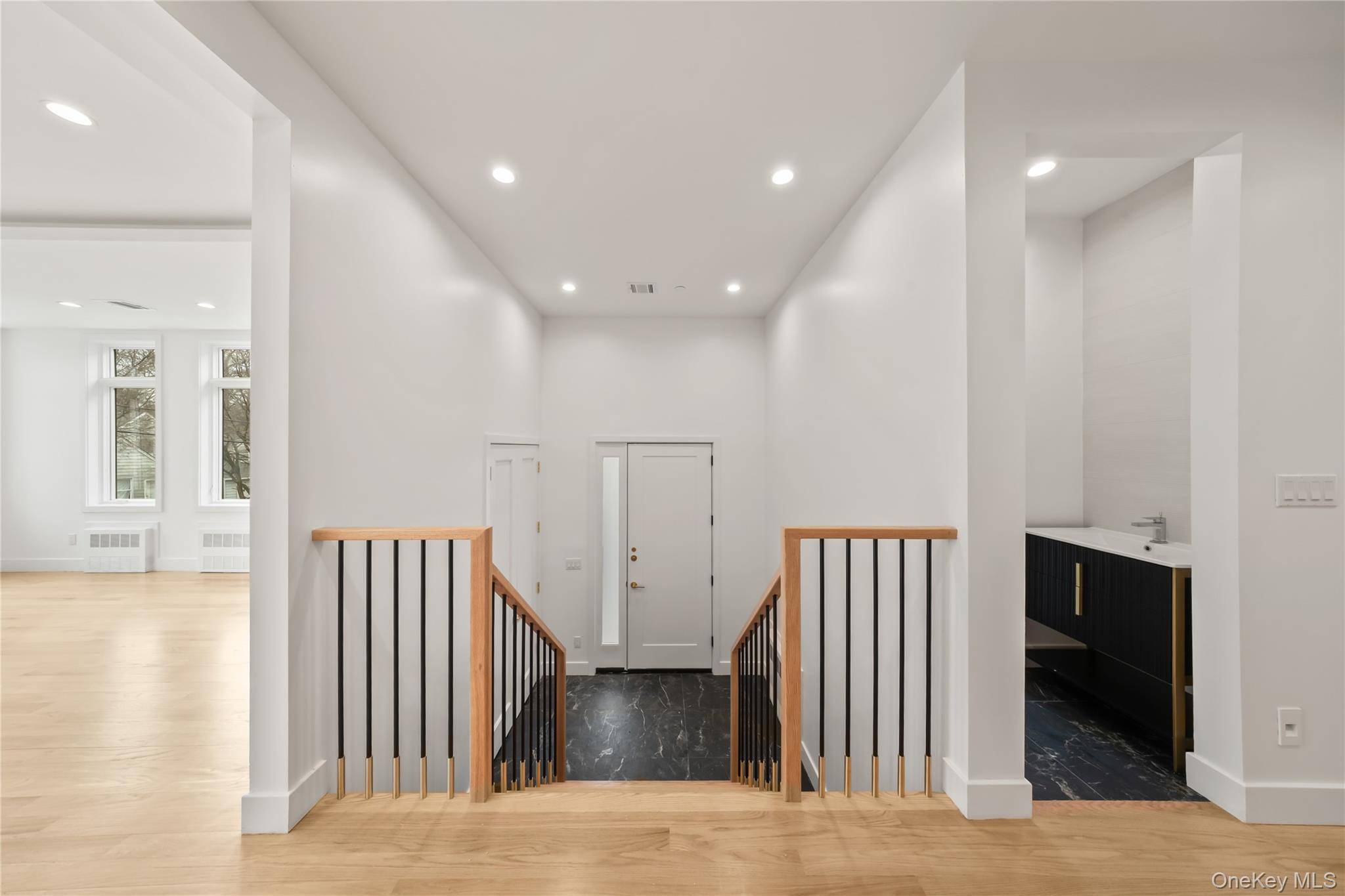 23 Singer AVE #211, Spring Valley, NY 10977
