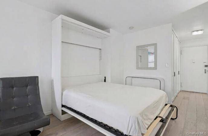 165 W 66th ST #2L, New York (manhattan), NY 10023