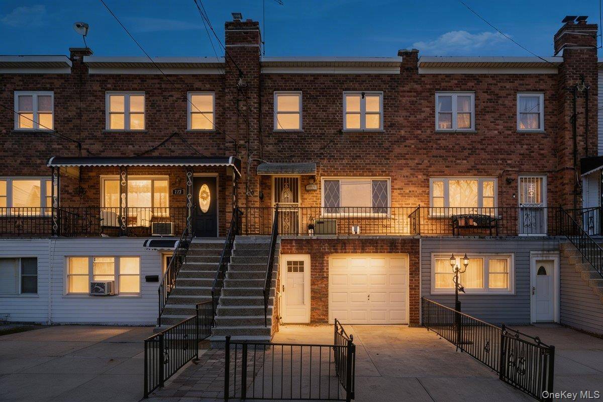 220 Calhoun AVE, Bronx, NY 10465
