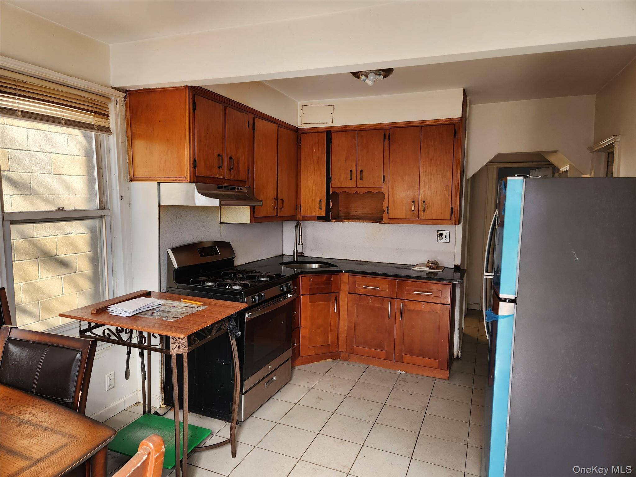 105-06 92nd ST, Ozone Park, NY 11417