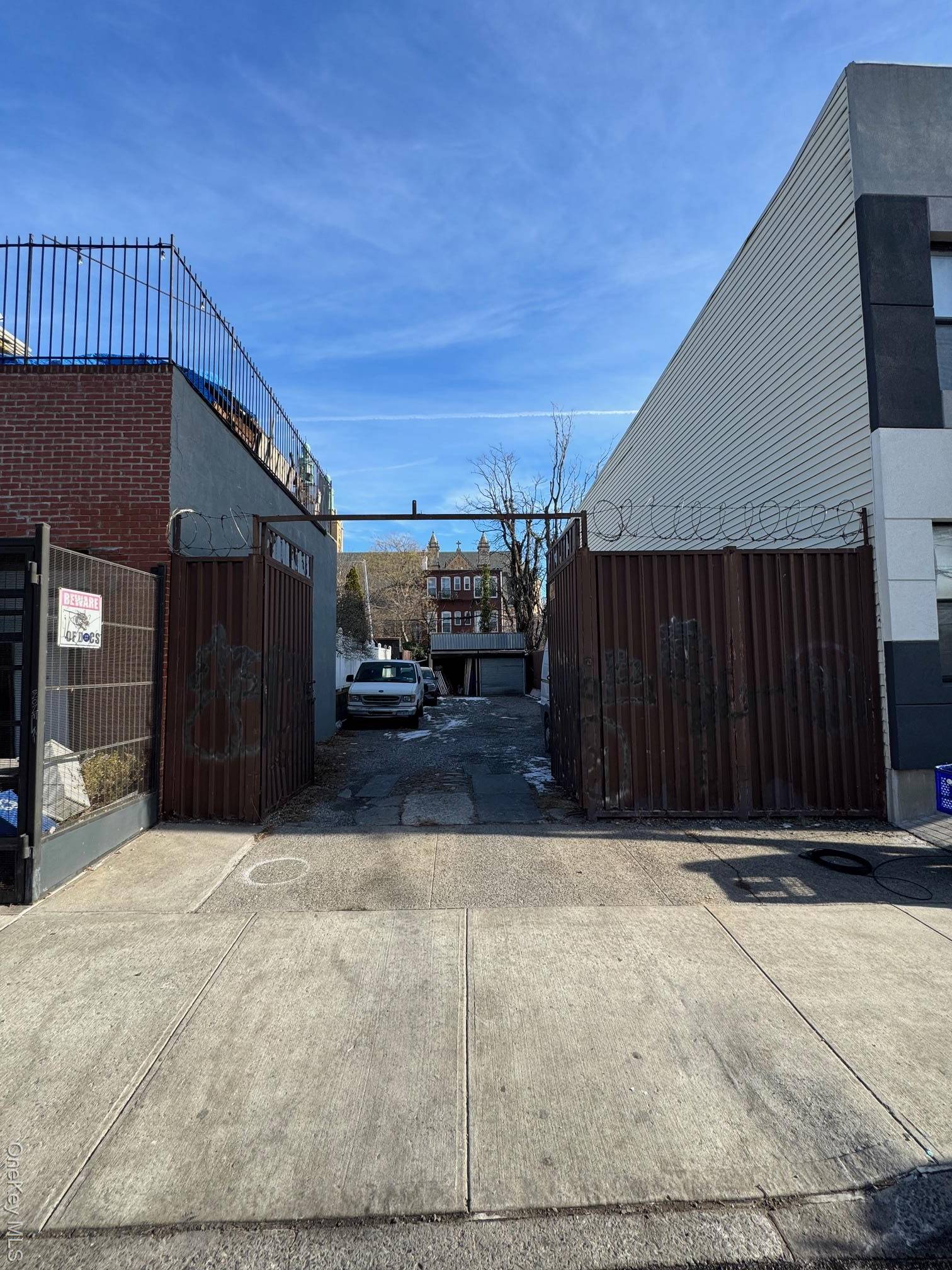 1822 Dekalb AVE, Ridgewood, NY 11385