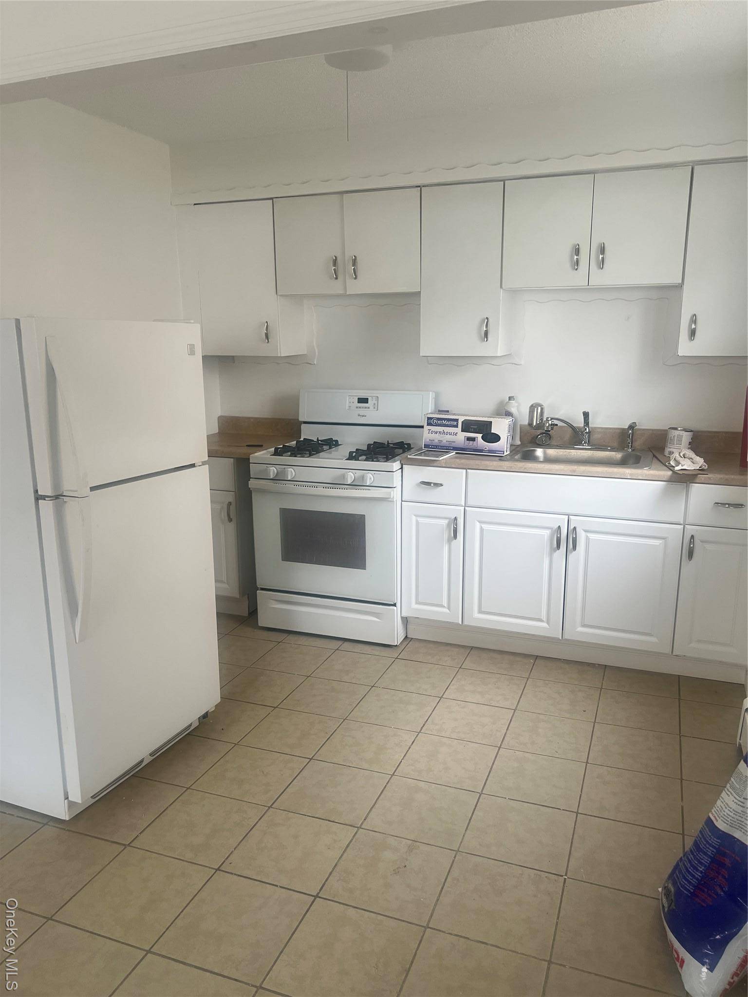1411 Chandler ST, Far Rockaway, NY 11691