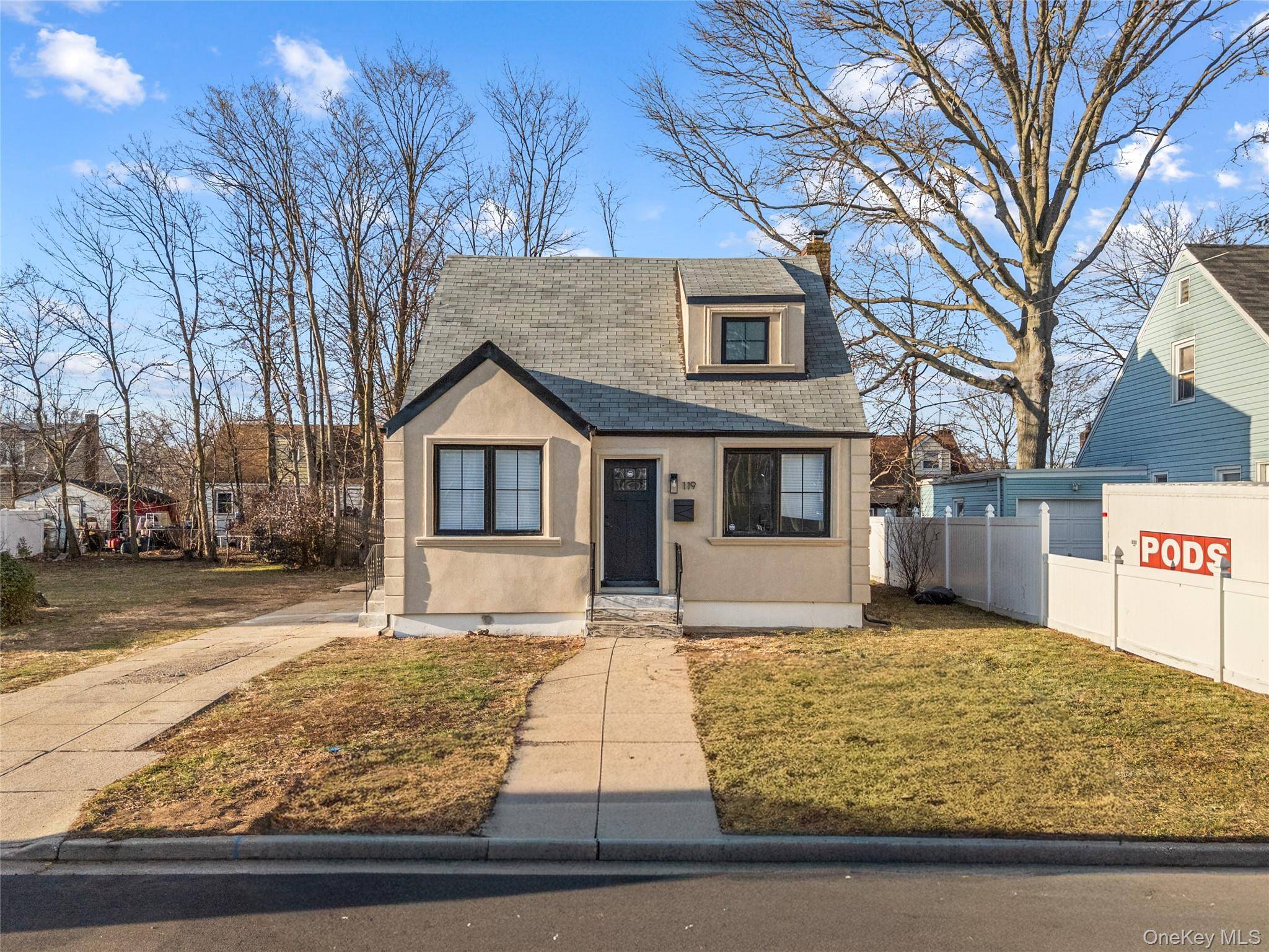 119 E Pennywood AVE, Roosevelt, NY 11575