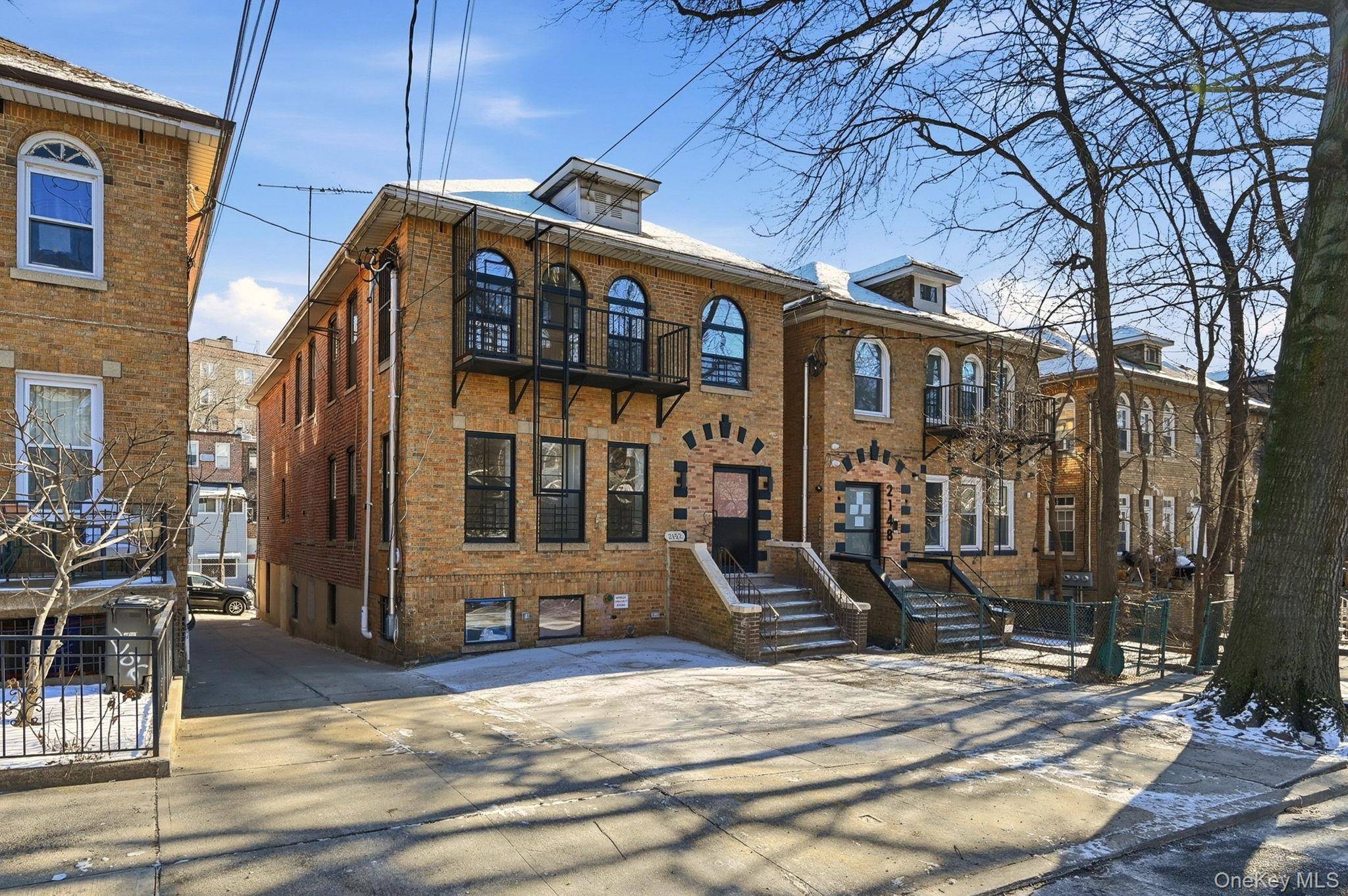 2152 Muliner AVE, Bronx, NY 10462