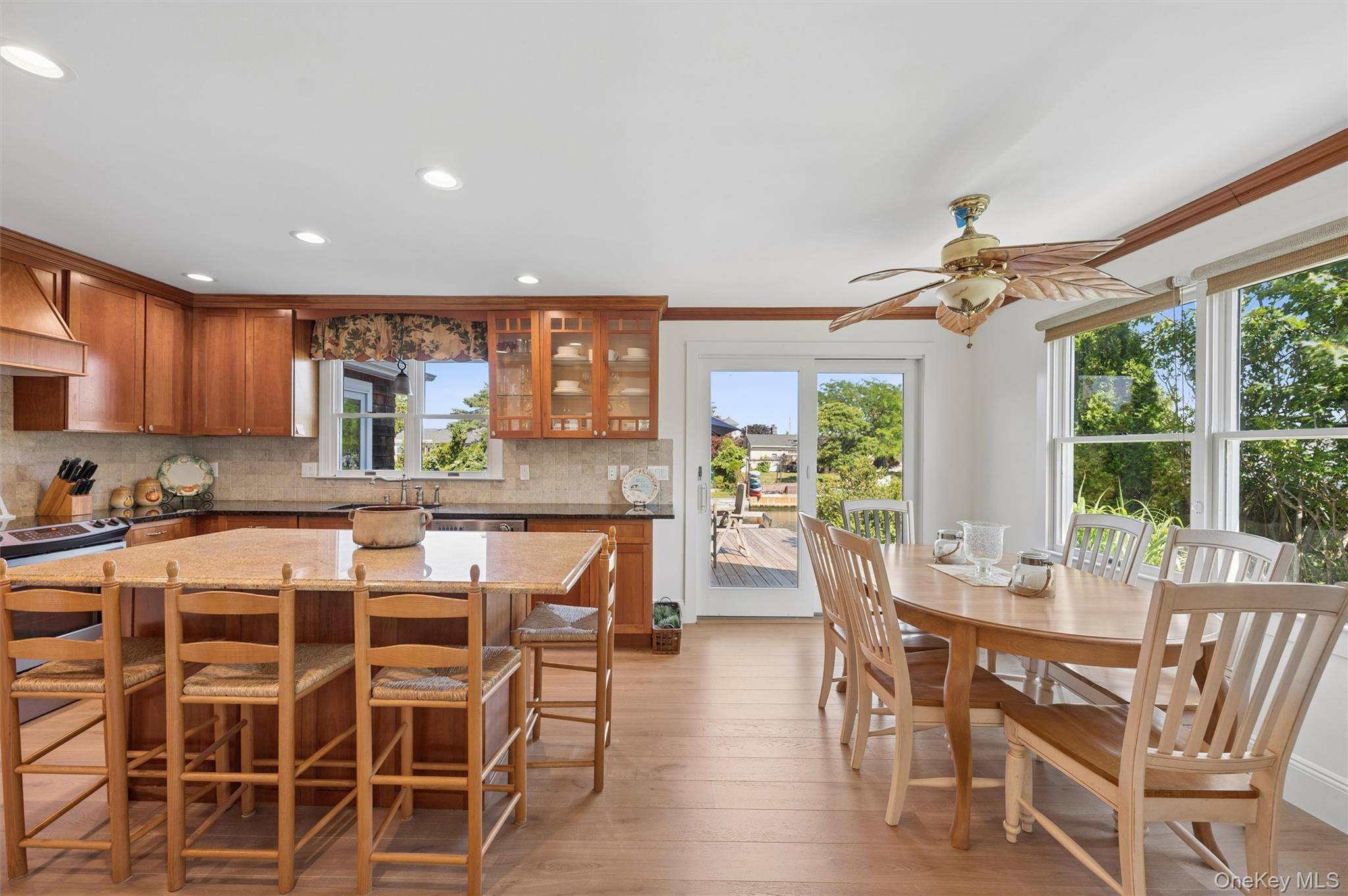 23 Whiting RD, East Quogue, NY 11942